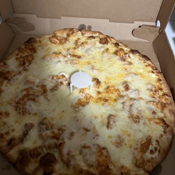 Olive Pizza - Buffalo Chicken pizza - Pizza Near Me - Bristol, Connecticut Olive Pizza - Buffalo Chicken pizza - Pizza Near Me - Bristol, Connecticut