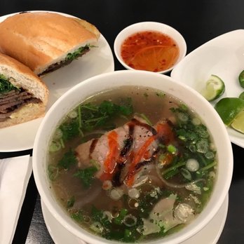 Pho Huynh - Large Pho Noodle Soup and Vietnamese Banh Mi - Soup Near Me - Rosenberg, Texas
