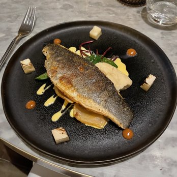 Richmond Hill Hotel - Pan-Roasted Sea Bass - Hotels Near Me - Richmond, XGL