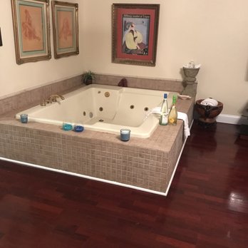 Colts Neck Inn Hotel - Jacuzzi - Hotels Near Me - Colts Neck, New Jersey Colts Neck Inn Hotel - Jacuzzi - Hotels Near Me - Colts Neck, New Jersey