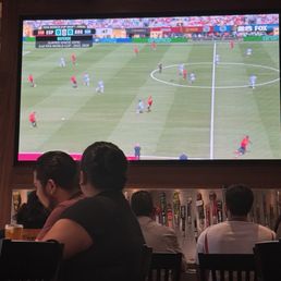 Great food!! Cold beers Hugh TV's great servers and a awesome ambiance Great food!! Cold beers Hugh TV's great servers and a awesome ambiance