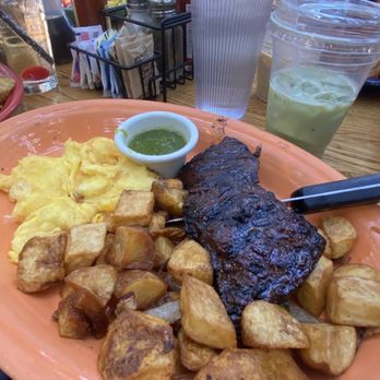 Tower Cafe - Thai Steak - Breakfast & Brunch Near Me - Sacramento, California
