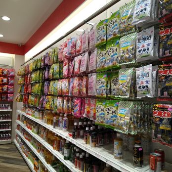 Oomomo - Candies. - Discount Store Near Me - Markham, Ontario
