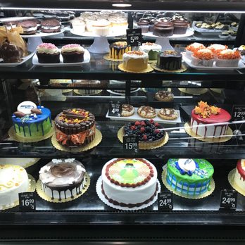 QFC - Cakes. - Grocery Near Me - Sammamish, Washington