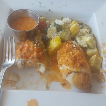 Edgewater Restaurant - Nice fish - Seafood Near Me - Hampton Bays, New York