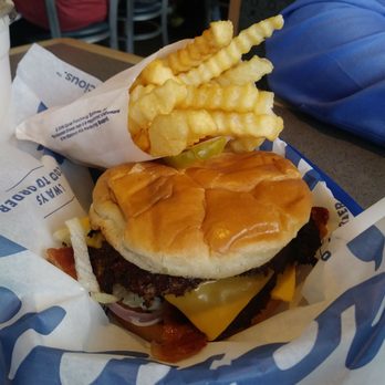 Culver's - Deluxe burger basket - Fast Food Near Me - Mitchell, South Dakota