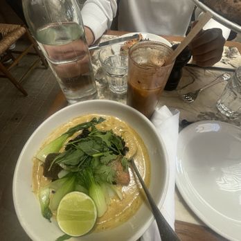 Great White - Salmon curry bowl and coffee latte. - Breakfast & Brunch Near Me - Los Angeles, California Great White - Salmon curry bowl and coffee latte. - Breakfast & Brunch Near Me - Los Angeles, California