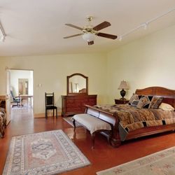Truchas Peaks Place - Another one of our 10 bedrooms