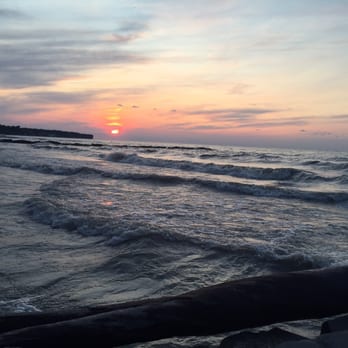 Huntington Beach - Waves like the ocean - Beaches Near Me - Bay Village, Ohio Huntington Beach - Waves like the ocean - Beaches Near Me - Bay Village, Ohio