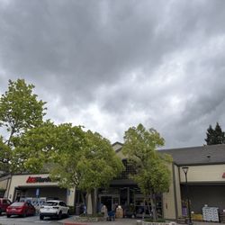 Blackhawk Ace Hardware - Outside