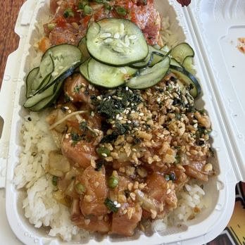 Ry's Poke Shack - Mayjah poke bowl with spicy tobiko ahi and pepper ponzu crunch salmon - Hawaiian Near Me - Pasadena, California Ry's Poke Shack - Mayjah poke bowl with spicy tobiko ahi and pepper ponzu crunch salmon - Hawaiian Near Me - Pasadena, California
