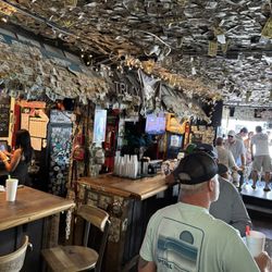 Jimmy's Wrightsville Beach - Bar area