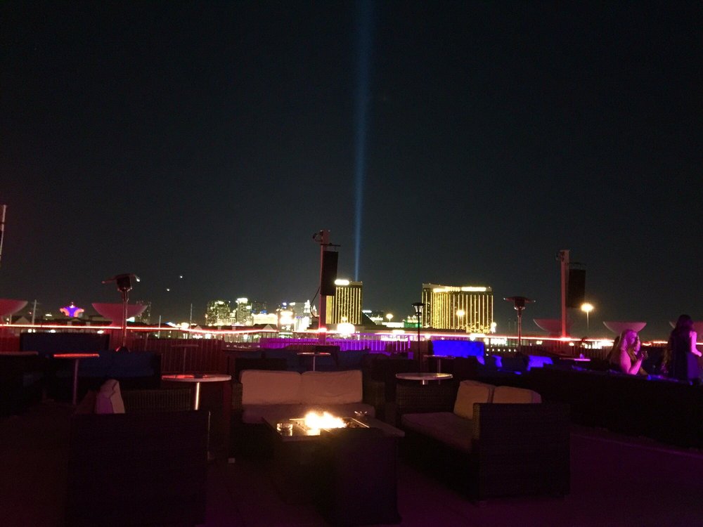 Hunk Mansion - 62 Photos & 106 Reviews - Strip Clubs - 6007 Dean Martin