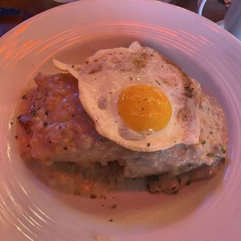 Sun Diner - biscuits and gravy - Breakfast & Brunch Near Me - Nashville, Tennessee Sun Diner - biscuits and gravy - Breakfast & Brunch Near Me - Nashville, Tennessee