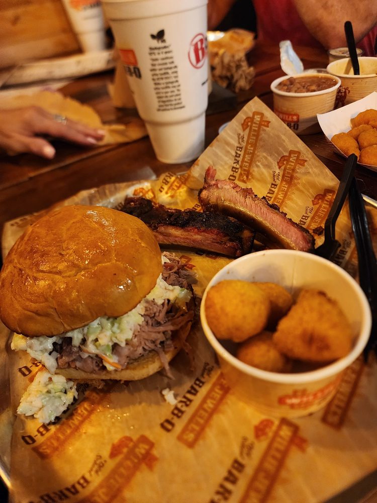 WILLIE JEWELLS BBQ Updated September 2024 46 Photos & 85 Reviews