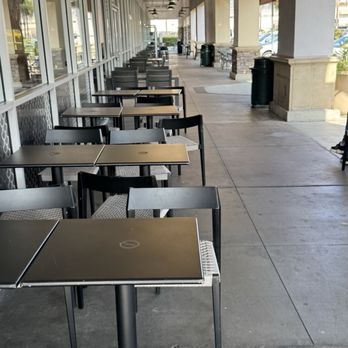 Starbucks - Outside - Coffee & Tea Near Me - Burbank, California