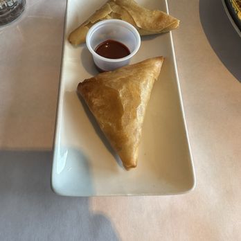 Enjera Restaurant - Sambusa Veggie - Ethiopian Near Me - Arlington, Virginia
