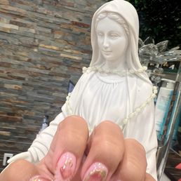 A big thank you to a Kemzie. For your amazing nail art . You did an amazing job. A big plus for being a Catholic business . A big thank you to a Kemzie. For your amazing nail art . You did an amazing job. A big plus for being a Catholic business .