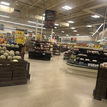 Food Lion - Grocery Near Me - Kingstree, South Carolina