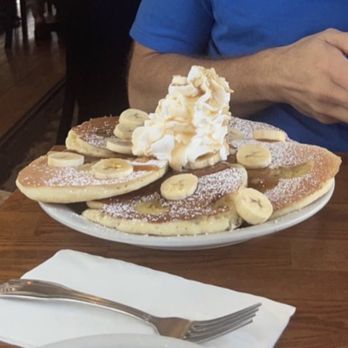 Eggs 'n Things - Fresh Banana Whipped Cream - Breakfast & Brunch Near Me - Honolulu, Hawaii Eggs 'n Things - Fresh Banana Whipped Cream - Breakfast & Brunch Near Me - Honolulu, Hawaii