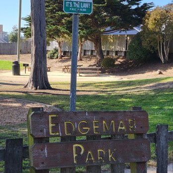 Edgemar Park - Warning! Doggy waste ahead - Parks Near Me - Pacifica, California