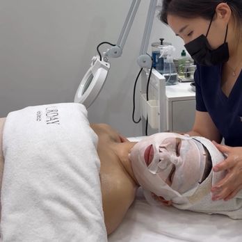URDAY skincare - Sheet mask + massage - Waxing Near Me - Anaheim, California URDAY skincare - Sheet mask + massage - Waxing Near Me - Anaheim, California