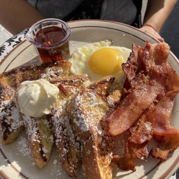 Sam's Cafe - Breakfast & Brunch Near Me - Ceres, California