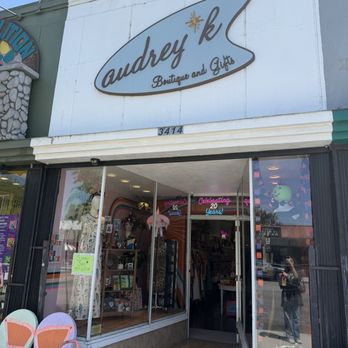 Audrey K Boutique - Outside - Women's Clothing Near Me - Burbank, California Audrey K Boutique - Outside - Women's Clothing Near Me - Burbank, California