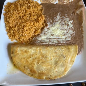 Macho Taco Bar & Grill - Shrimp quesadillas with rice and beans - Desserts Near Me - Foley, Alabama