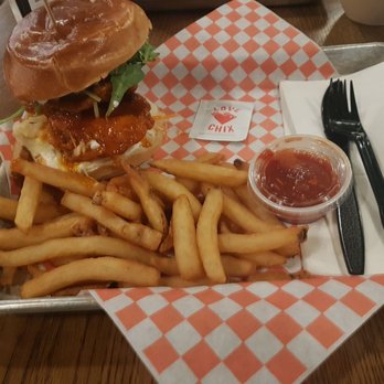 Chefs Hall - The delicious fried chicken sandwich from Love Chix. - Food Court Near Me - Toronto, Ontario Chefs Hall - The delicious fried chicken sandwich from Love Chix. - Food Court Near Me - Toronto, Ontario
