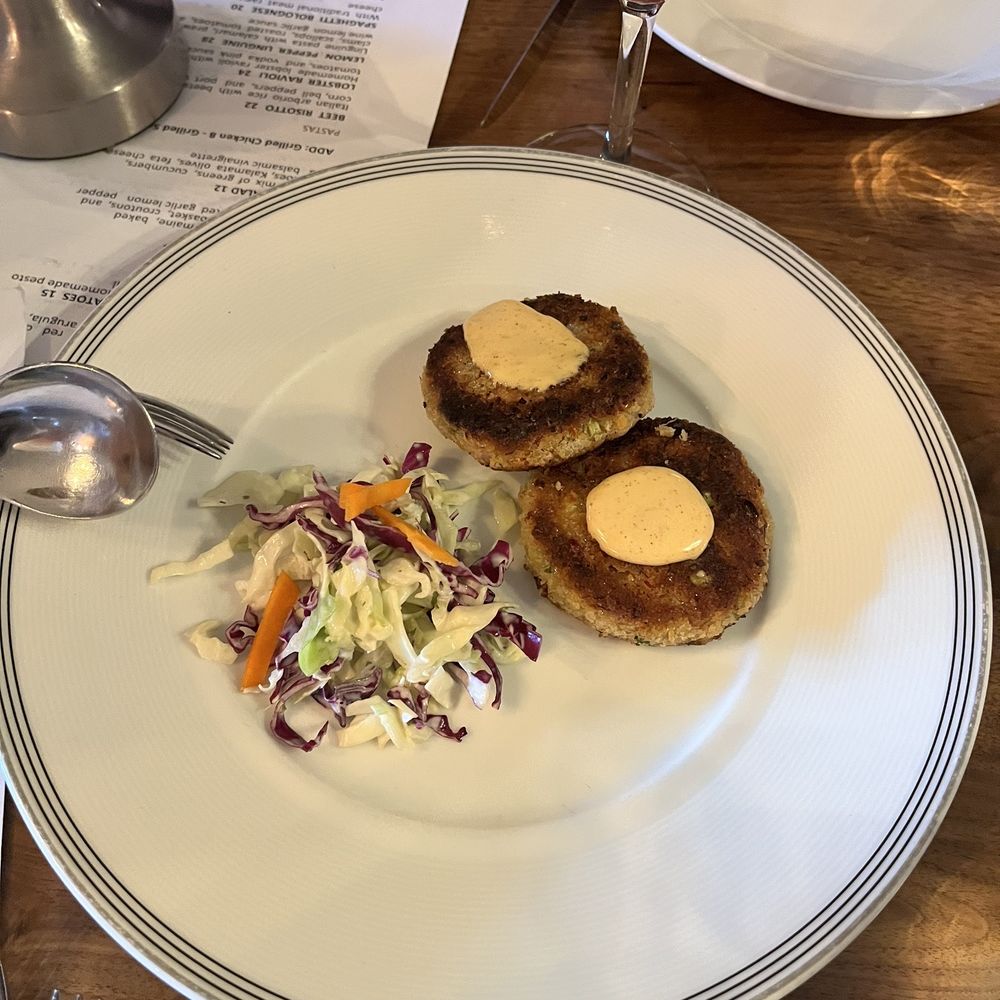Trapeze Restaurant - Crab Cakes - Italian Near Me - Burlingame, California Trapeze Restaurant - Crab Cakes - Italian Near Me - Burlingame, California