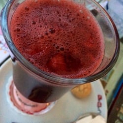 Leman Kültür - Rose sauce, strawberry tea