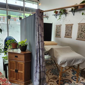 City Garden Community Acupuncture - Traditional Chinese Medicine Near Me - Seattle, Washington City Garden Community Acupuncture - Traditional Chinese Medicine Near Me - Seattle, Washington