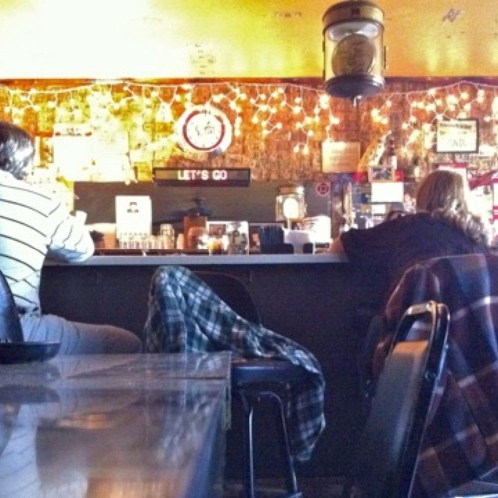 Recovery Room - people sitting at a bar - Dive Bars Near Me - Cape Girardeau, Missouri Recovery Room - people sitting at a bar - Dive Bars Near Me - Cape Girardeau, Missouri