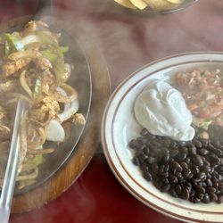El Tapatio Restaurant - Chicken Fajitas