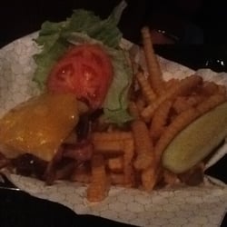 J's Sports Bar - Great burgers , chicken and more