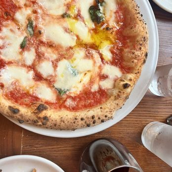 Spacca Napoli - Margerita pizza - Pizza Near Me - Chicago, Illinois