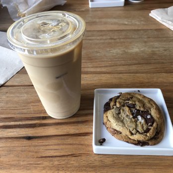 Mottley Kitchen - Cafes Near Me - Bronx, New York