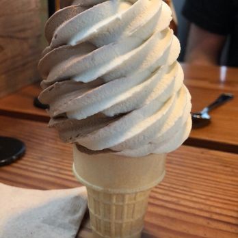 Handline - Staus swirl soft serve - Seafood Near Me - Sebastopol, California