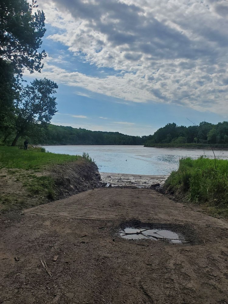 YELLOW BANKS PARK Updated April 2024 6801 SE 32nd Ave, Des Moines