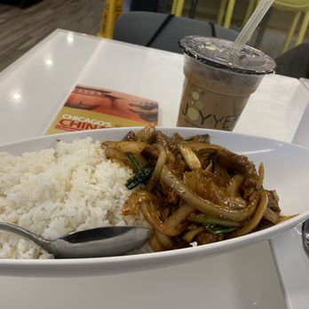 Joy Yee Noodle - Mongolian beef lunch portion - Chinese Near Me - Chicago, Illinois