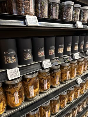 Erewhon Venice by null