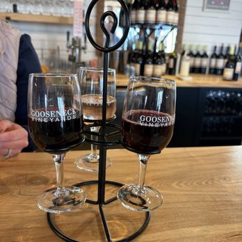 Gooseneck Vineyards - Wineries Near Me - North Kingstown, Rhode Island