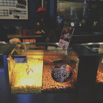 Garrett Popcorn Shops - Popcorn Shops Near Me - Chicago, Illinois