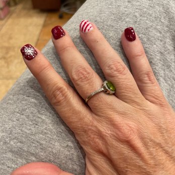 Grandlux Nail Salon - Yes she HAND DREW the snowflake!!!! - Nail Salons Near Me - McKinney, Texas Grandlux Nail Salon - Yes she HAND DREW the snowflake!!!! - Nail Salons Near Me - McKinney, Texas