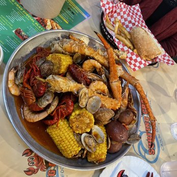 Surfing Crab - 1 lb. King Crab Leg 1 lb. Crawfish 1 lb. Shrimp Head On 1 lb. Manila Clams - Cajun/Creole Near Me - San Antonio, Texas Surfing Crab - 1 lb. King Crab Leg 1 lb. Crawfish 1 lb. Shrimp Head On 1 lb. Manila Clams - Cajun/Creole Near Me - San Antonio, Texas