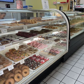 Hole in One Donuts - Donut case that welcomes you - Donuts Near Me - Tarpon Springs, Florida Hole in One Donuts - Donut case that welcomes you - Donuts Near Me - Tarpon Springs, Florida