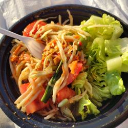 Som Tum (Thai Green Papaya salad)