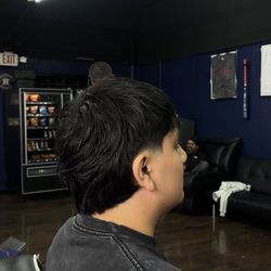 Reyes Barber Shop