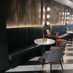 Nostalgia Wine & Jazz Lounge - Booths